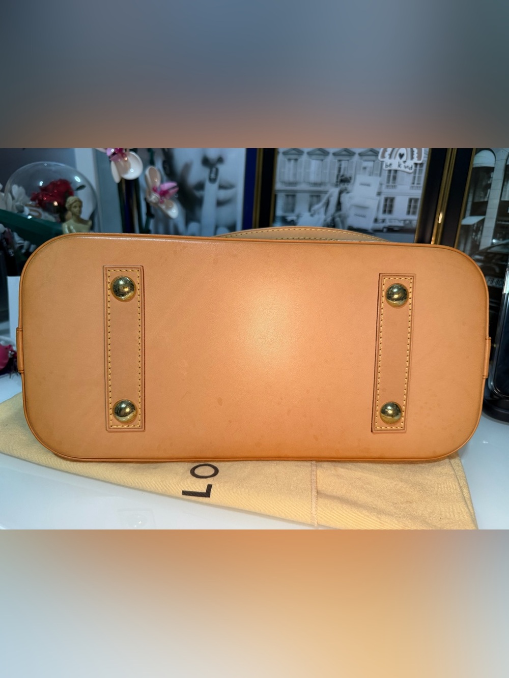 Authentic Louis Vuitton alma PM Monogram with strap,dusty,organizer,COA ❤️🤎❤️ - Picture 8 of 16